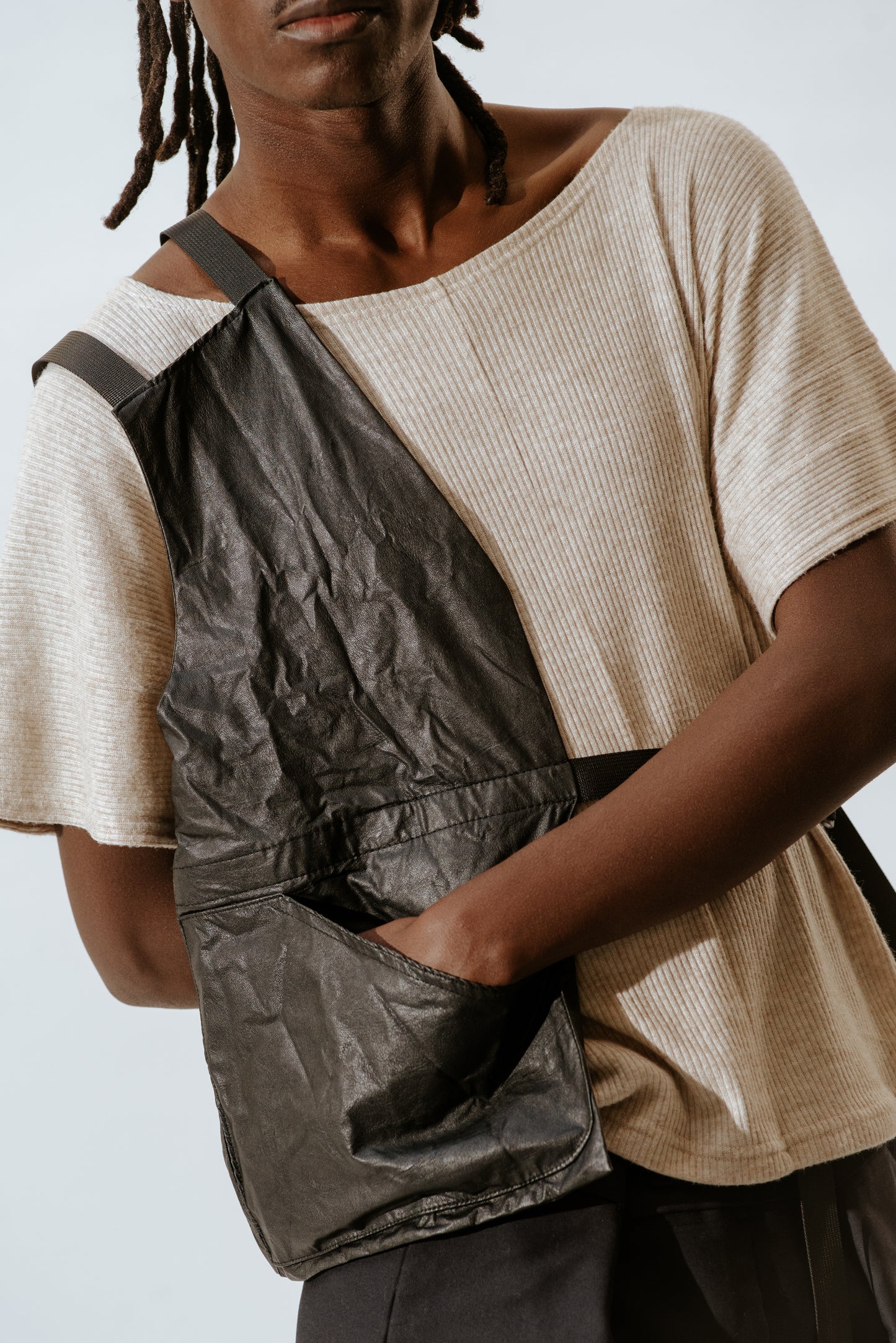 HALF VEST