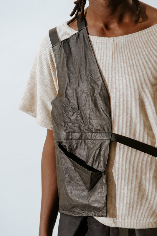 HALF VEST