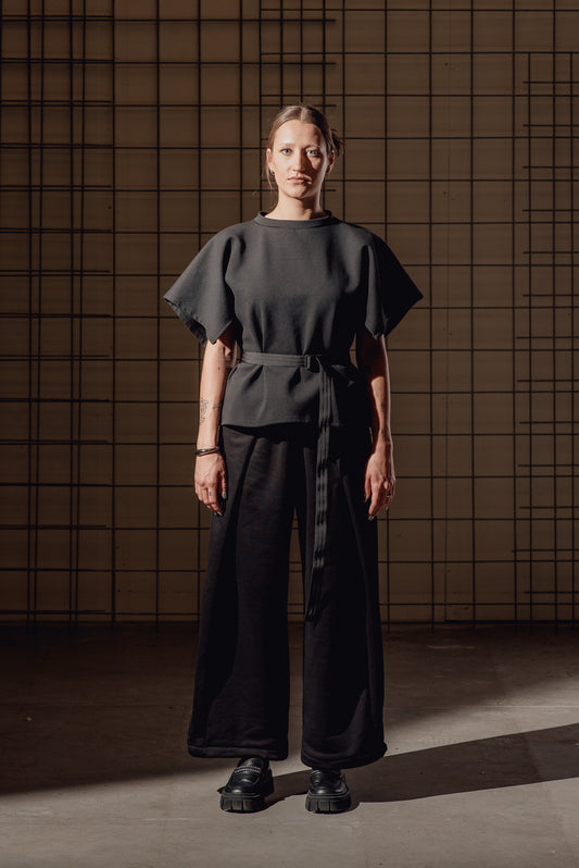 OPEN SLEEVE T-SHIRT