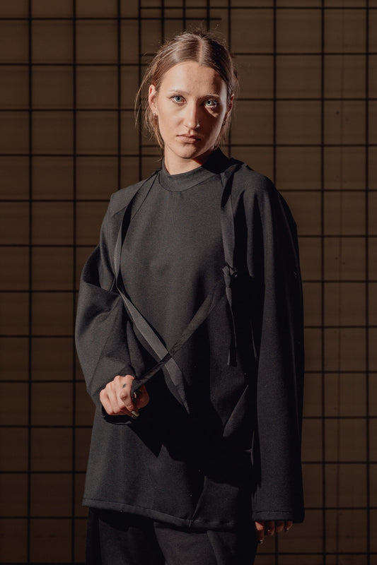 LONG SLEEVE WITH STRAPS